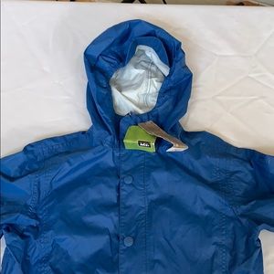 Kids REI two-piece rain jacket and pants kids 8